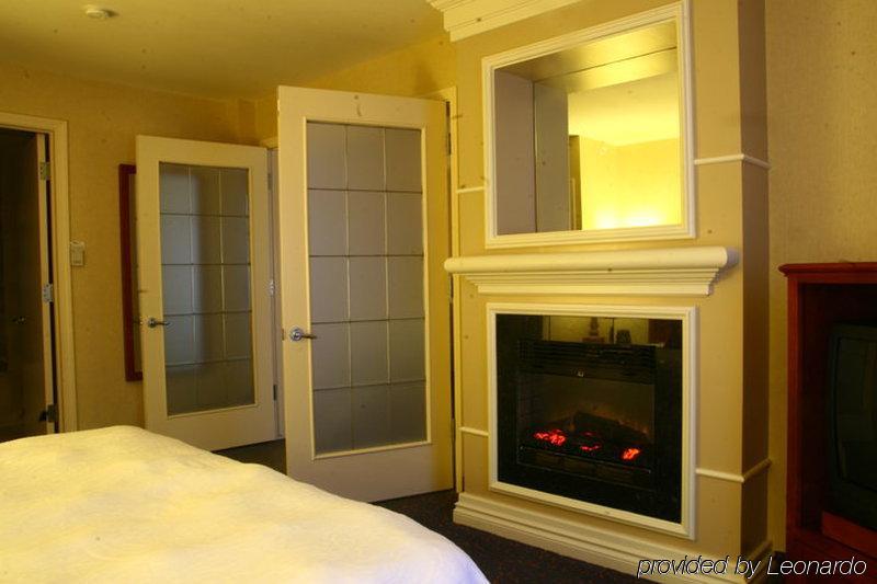 Hilton Garden Inn West Edmonton Habitación foto